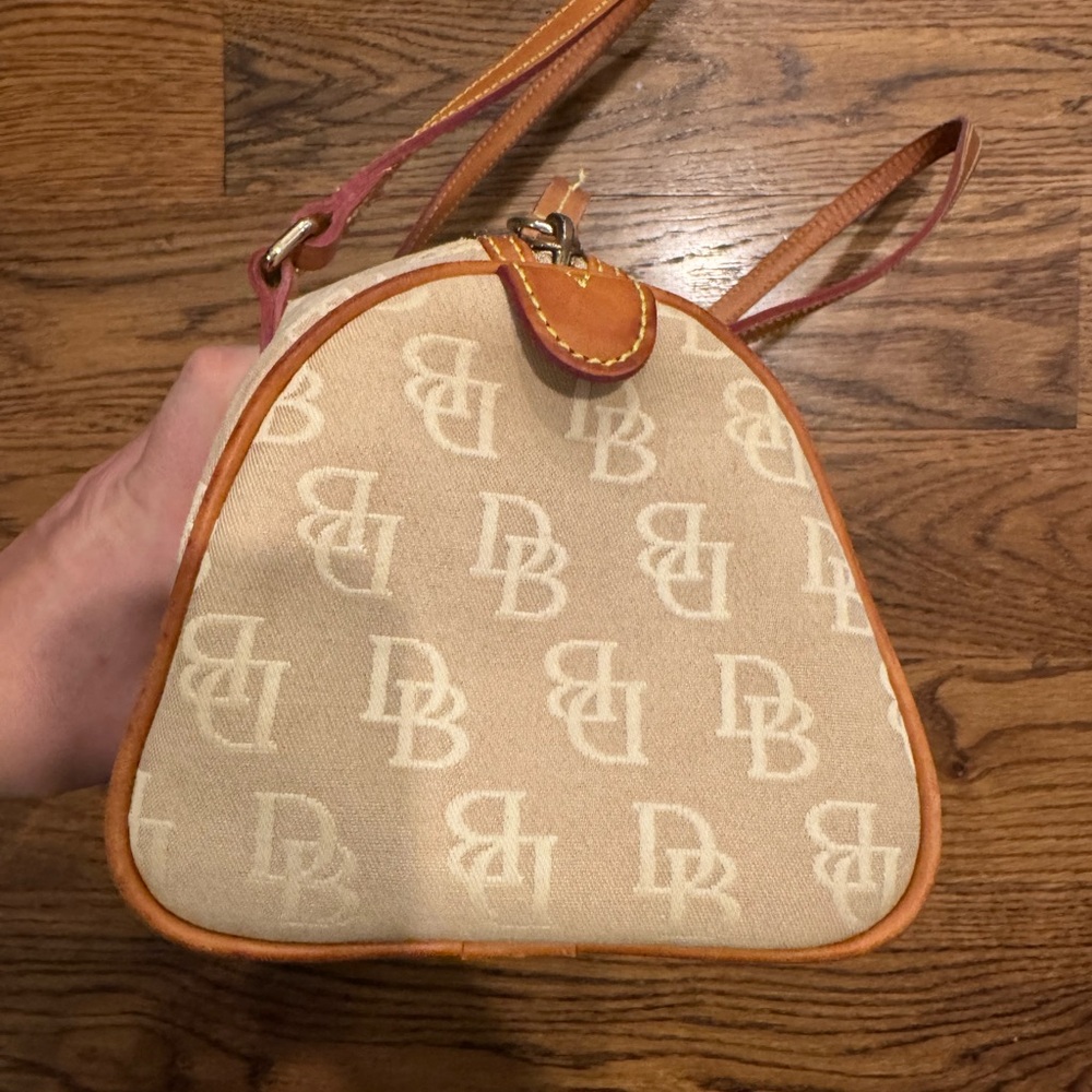Vintage 2000 Dooney & Bourke Signature Barrel Bag - Picture 15 of 16